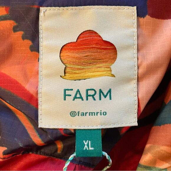 NEW FARM Rio Patchwork Tapestry Crochet Puffer Jacket Tropical Tie Belt Size XL - Picture 12 of 16